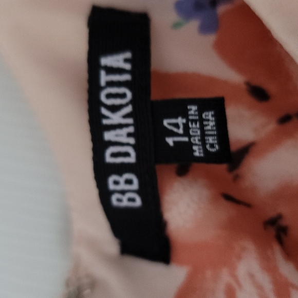 BB Dakota Haleen Peach Midi Dress - Picture 4 of 9